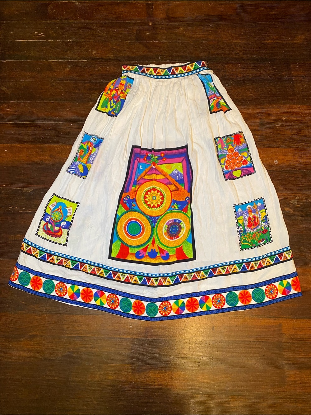 EUC True Vintage 1980s Psychedelic/Spiritual Folk Art Boho White Maxi Skirt